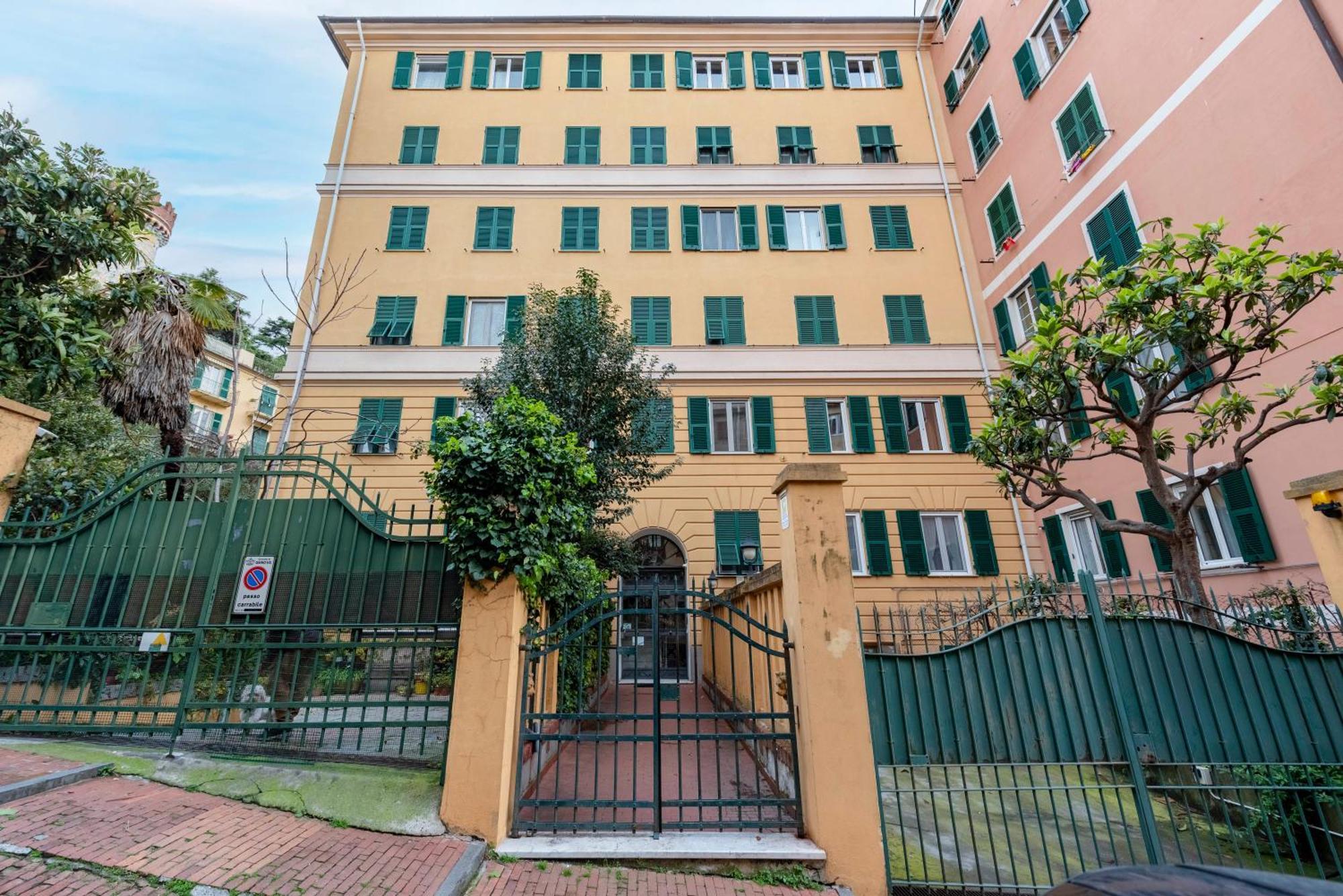 Joivy Family Friendly Apt For 6, Near Royal Palace Museum Cenova Dış mekan fotoğraf